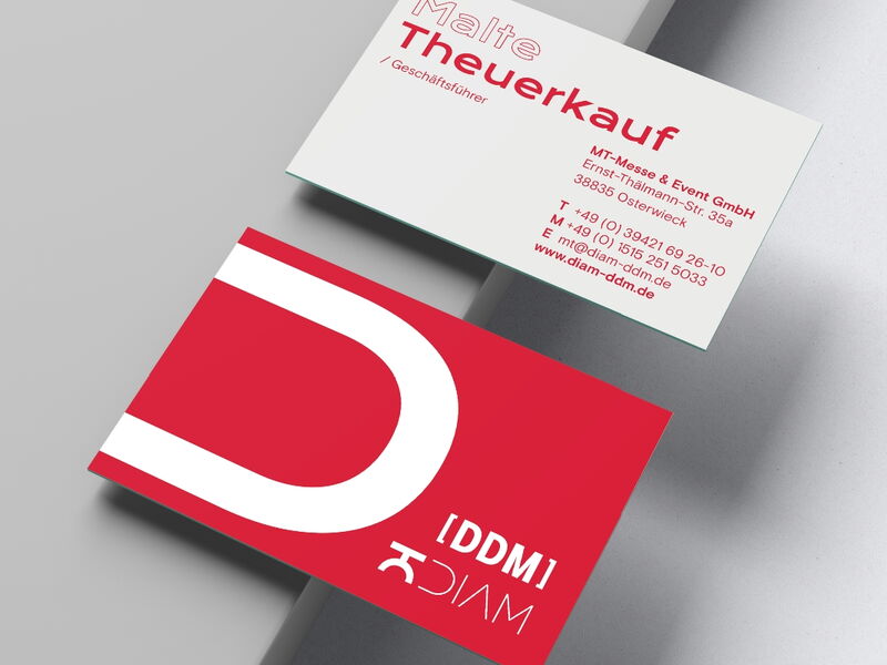 Gruppe Maskieren 702x